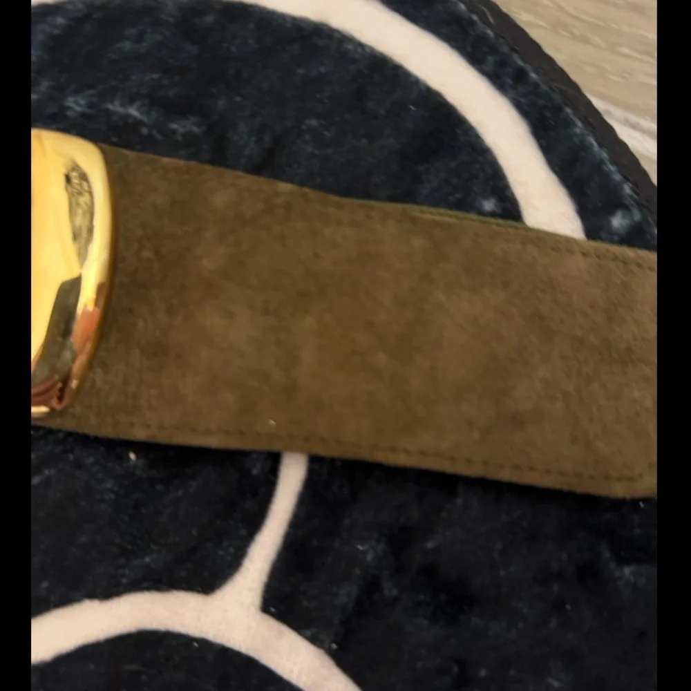 Suede elastic back Olive green Belt With Gold Circular Buckle Size M/L